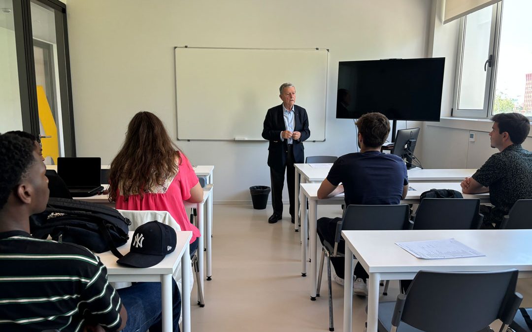 Aula Aberta: “Sociedade e Liberdade. 50 anos do 25 de abril”